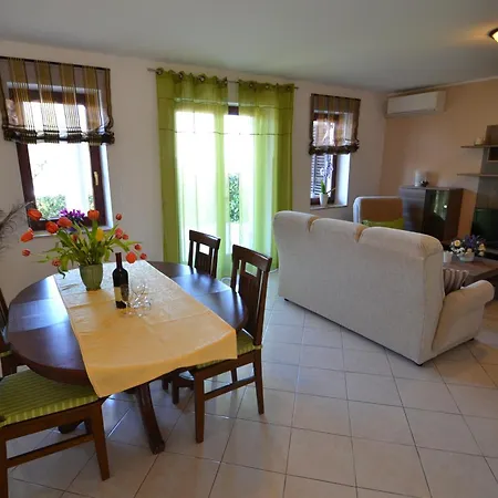 Oliva, Apartament Poreč