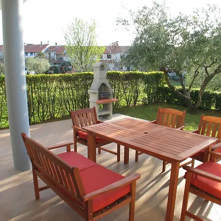 Oliva, Apartament Poreč